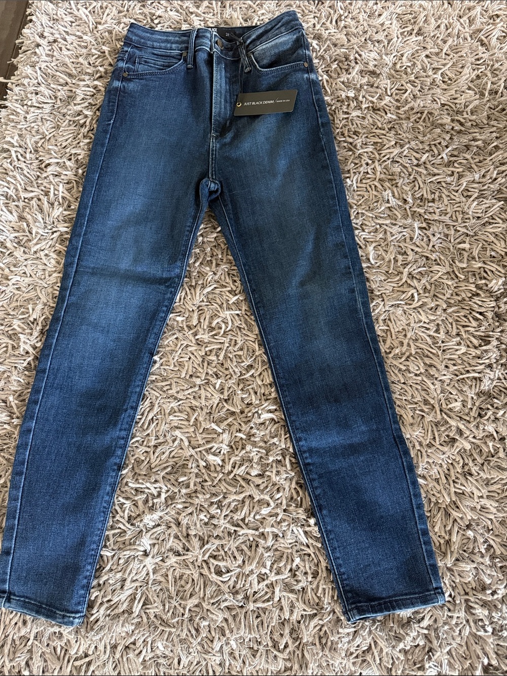 Just Black Women's Skinny Jeans in Dark Blue Wash